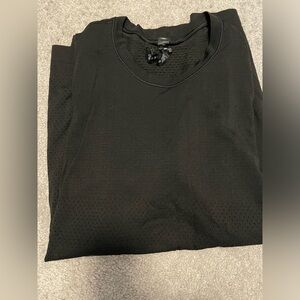 Lululemon Metal Vent Breathe Short Sleeve